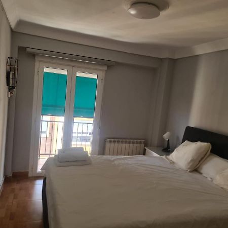 Apartamento Zaragoza Plaza Europa Buitenkant foto